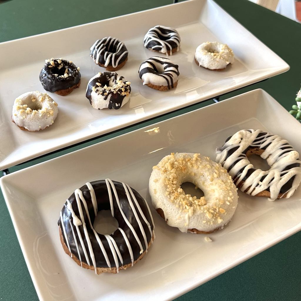 Mini Iced Donut (Local Pickup Only) -- 4pk